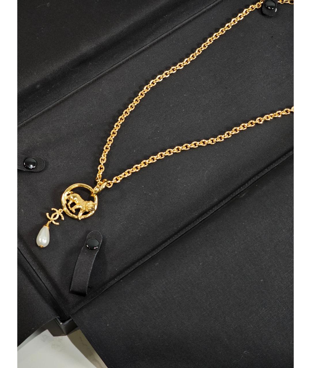 CHANEL Золотая металлическая подвеска, фото 2