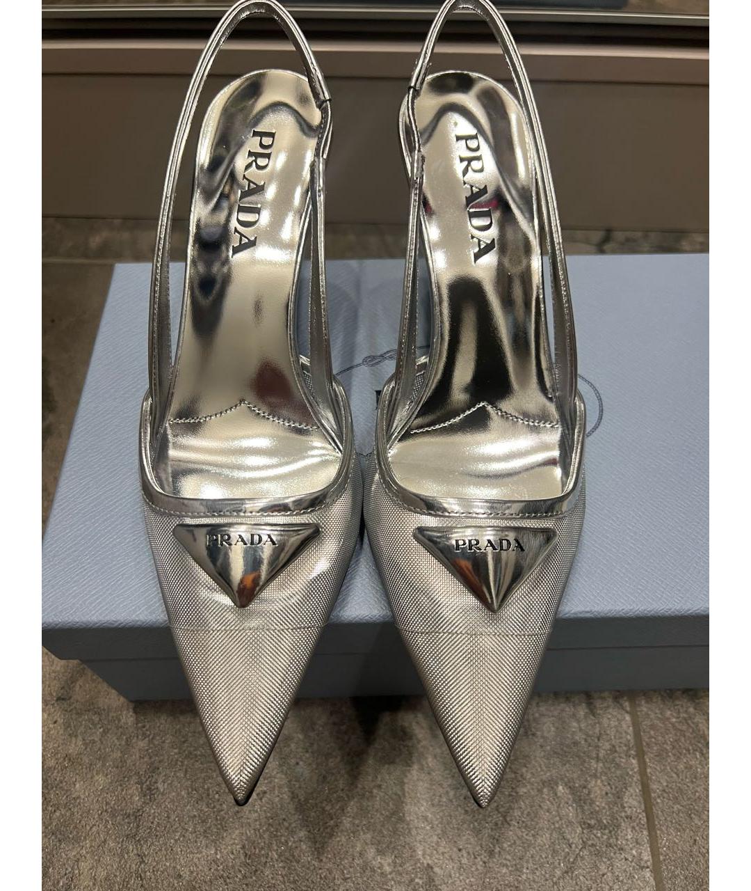 PRADA Серебряные синтетические туфли, фото 5