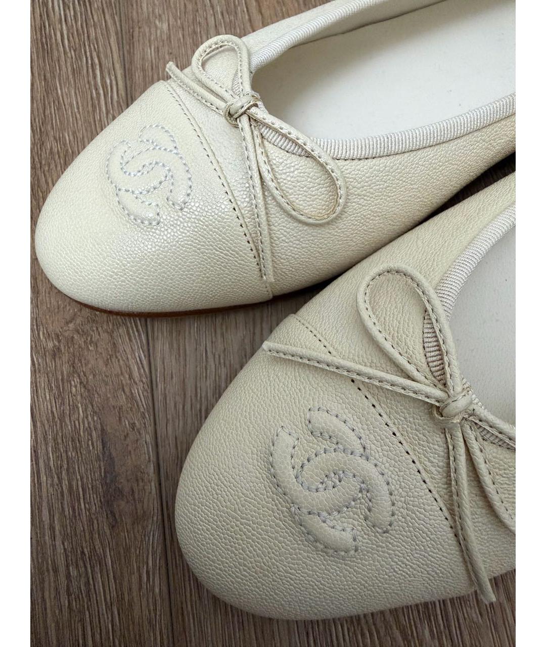 CHANEL Бежевые кожаные балетки, фото 7