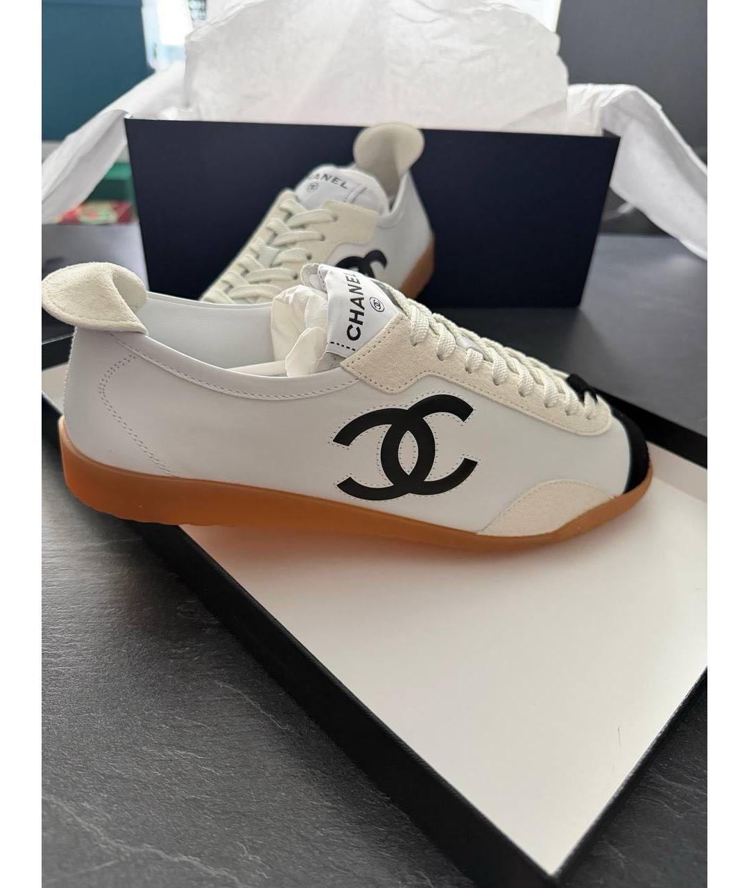 CHANEL Белые кожаные кеды, фото 4
