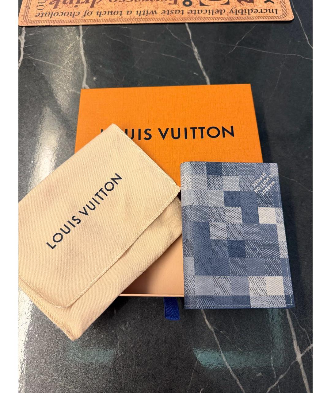 LOUIS VUITTON Синий кожаный кардхолдер, фото 2