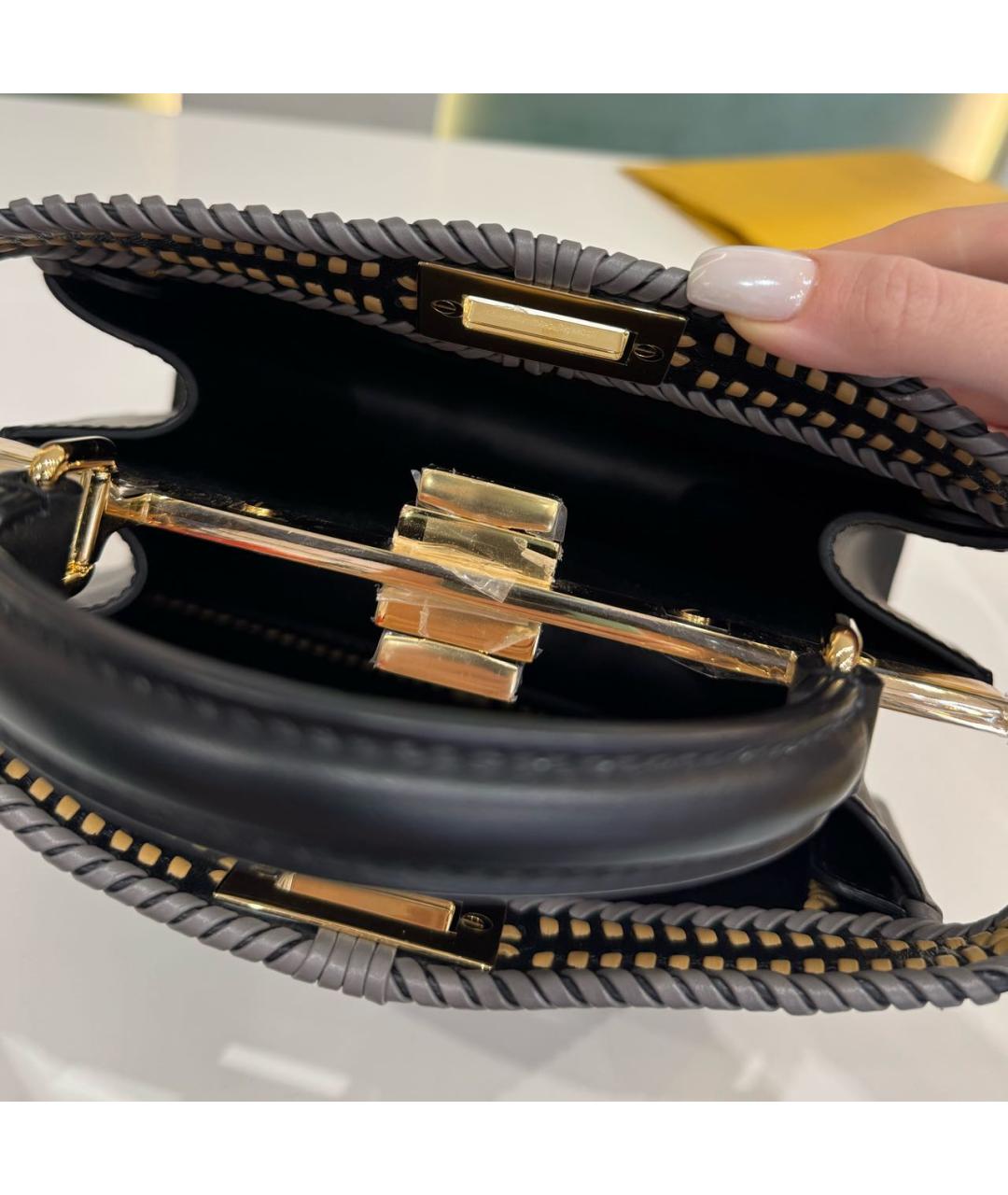 FENDI Темно-синяя кожаная сумка с короткими ручками, фото 4