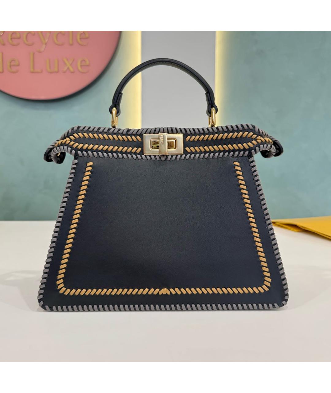FENDI Темно-синяя кожаная сумка с короткими ручками, фото 3