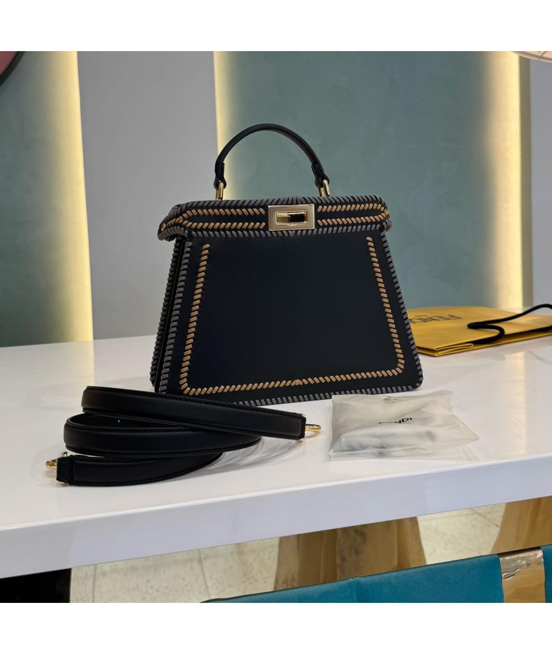 FENDI Темно-синяя кожаная сумка с короткими ручками, фото 6