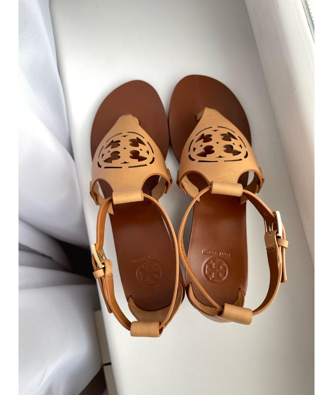 TORY BURCH Бежевые кожаные босоножки, фото 2