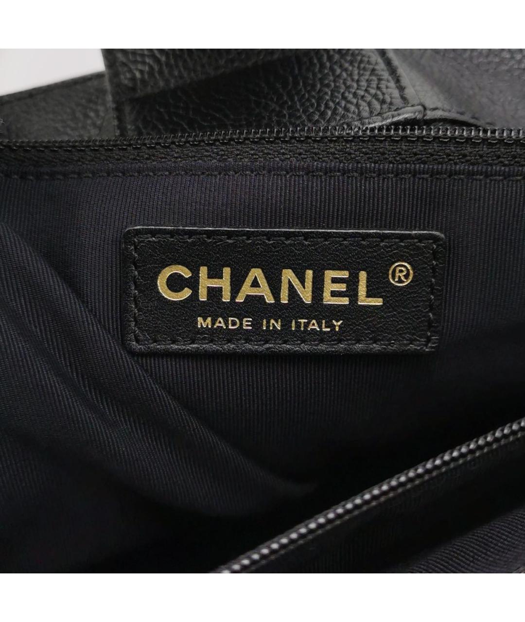 CHANEL Черная кожаная сумка с короткими ручками, фото 8