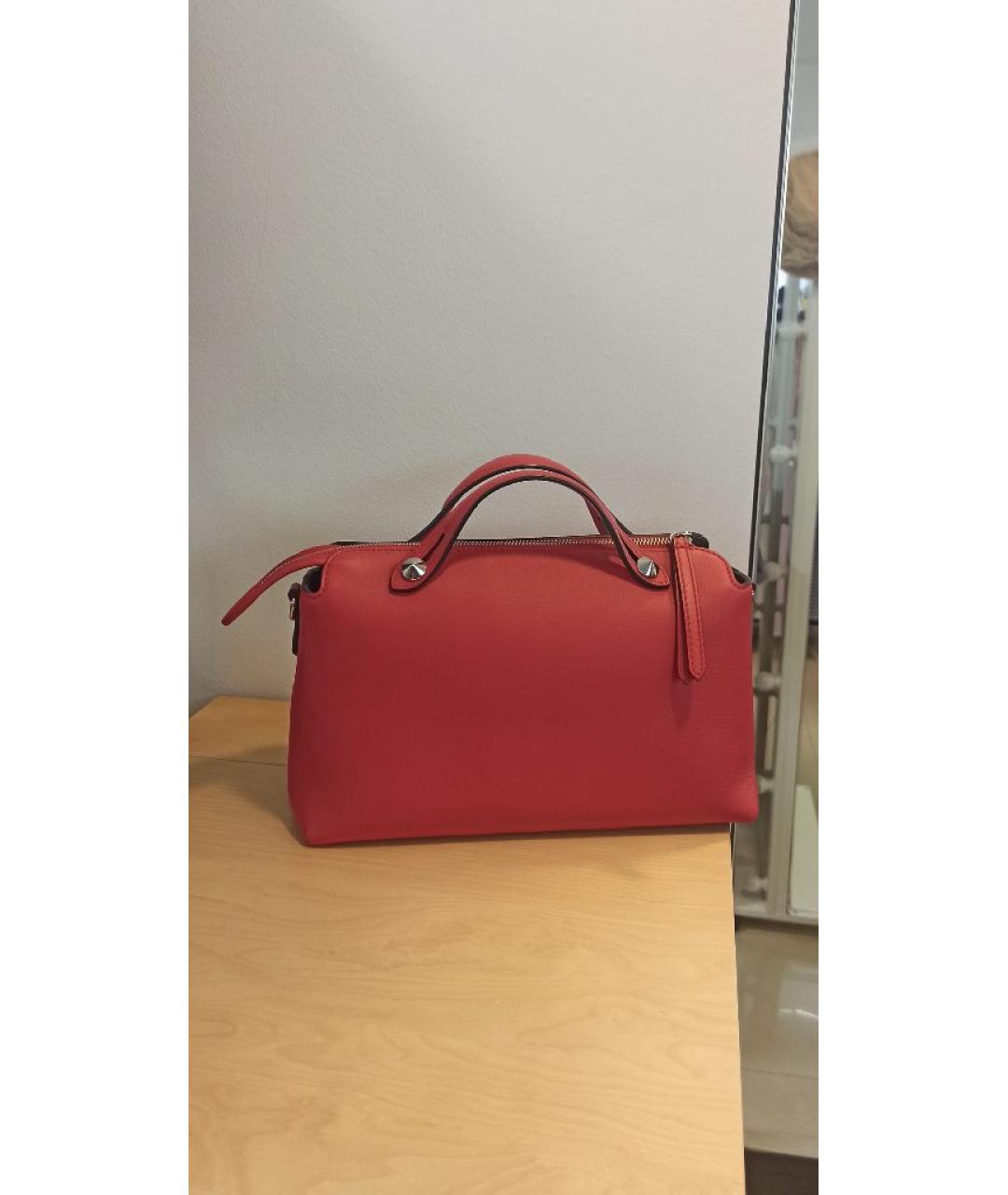 FENDI Красная кожаная сумка через плечо, фото 4