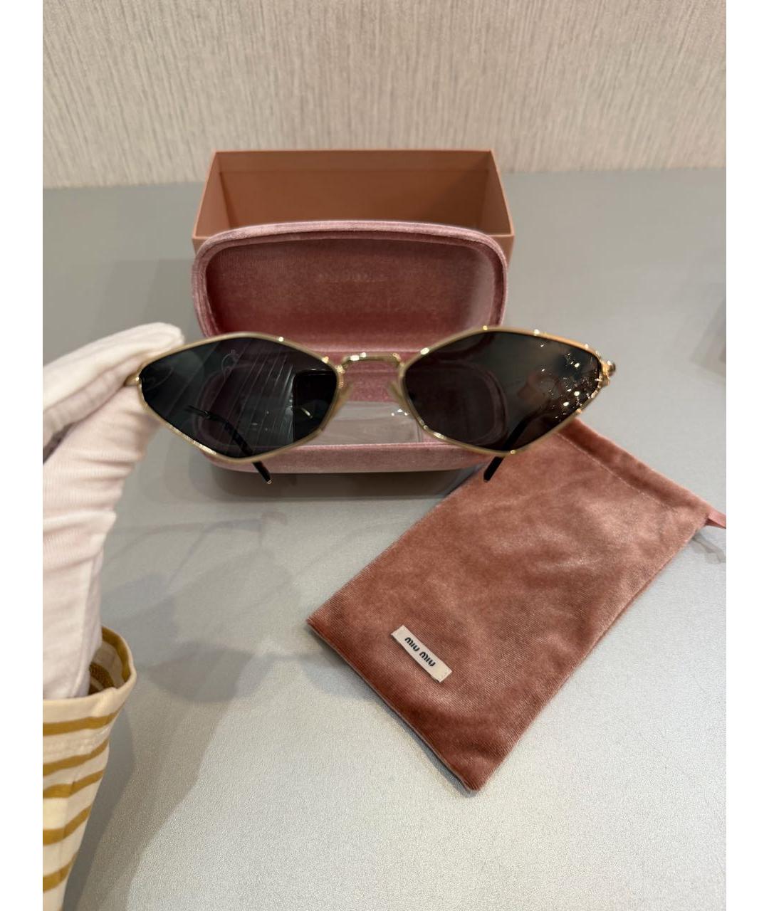MIU MIU Золотые металлические солнцезащитные очки, фото 2