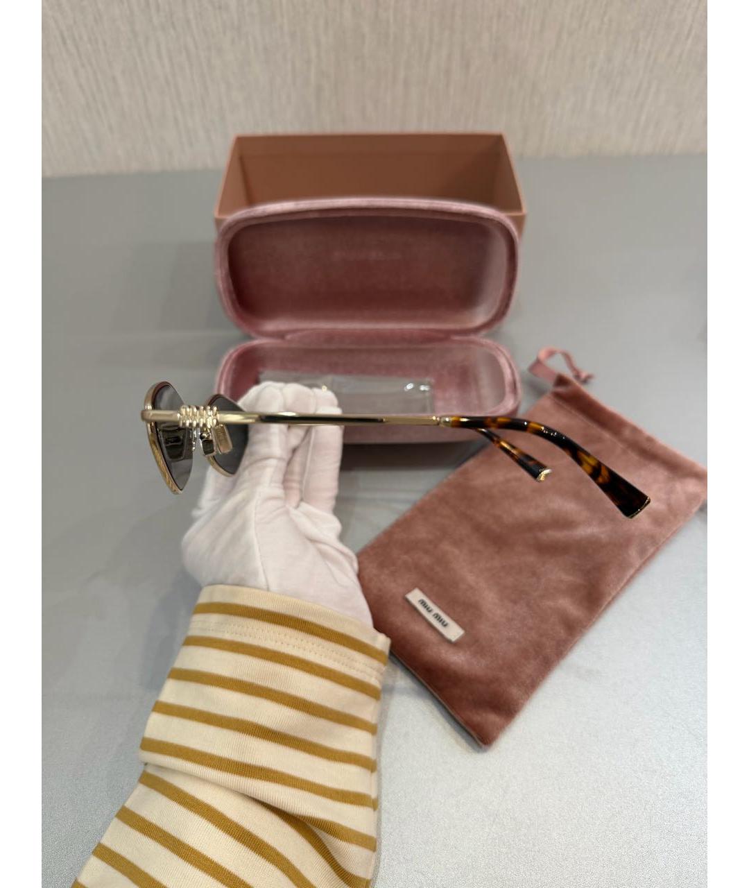 MIU MIU Золотые металлические солнцезащитные очки, фото 3