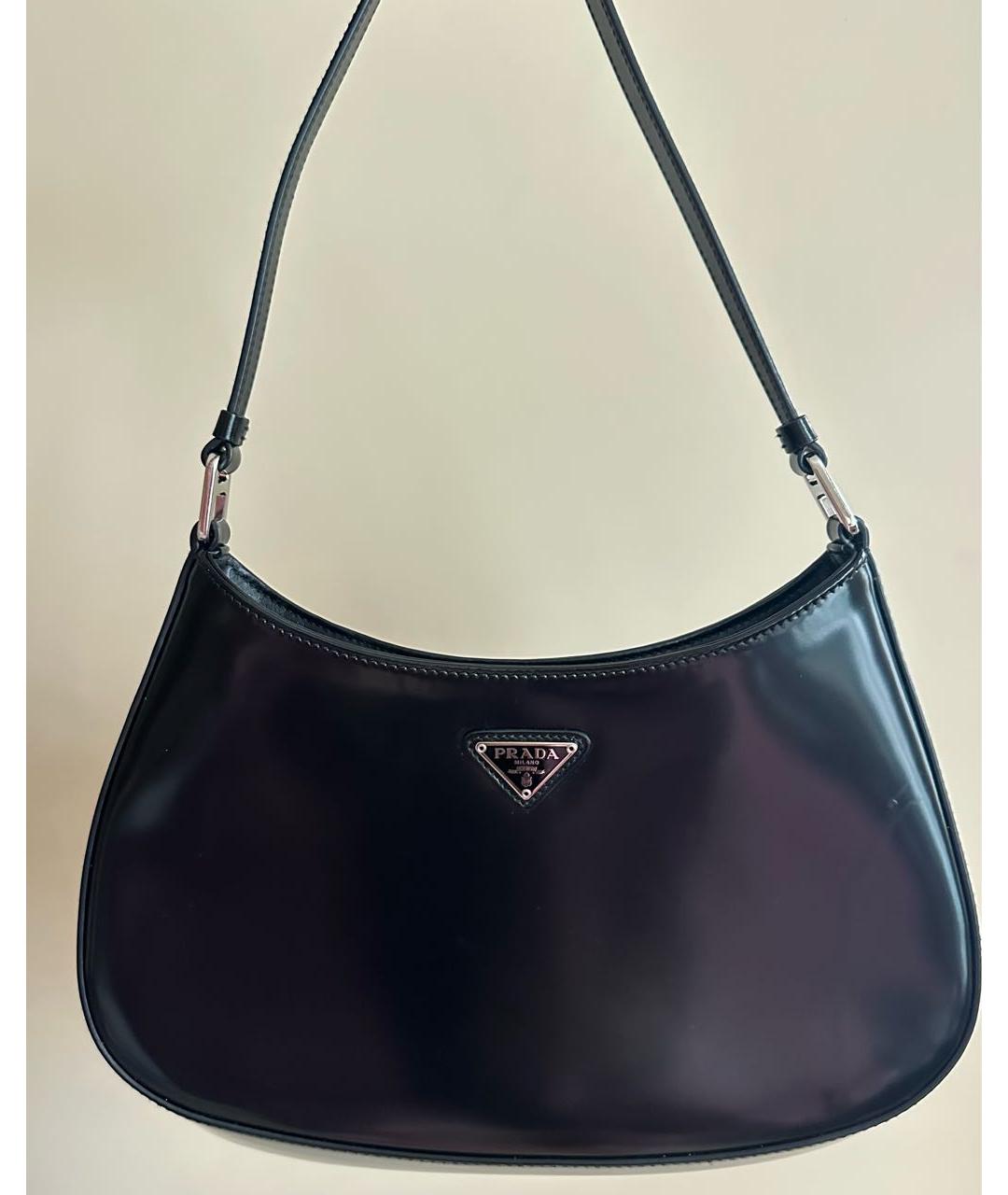PRADA Черная сумка с короткими ручками из лакированной кожи, фото 7