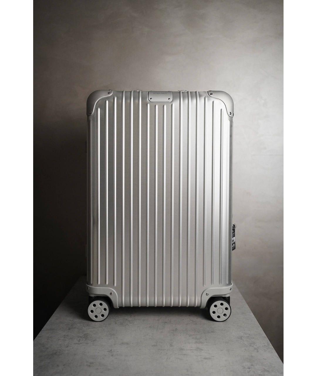 Rimowa Серебряный чемодан, фото 9
