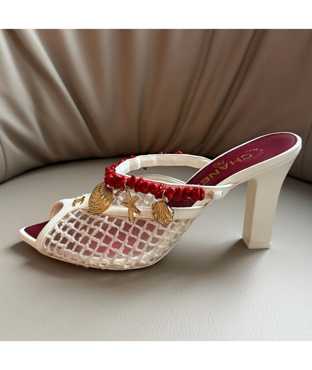 CHANEL Белые кожаные босоножки, фото 8