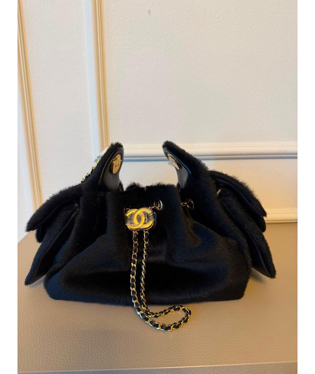 CHANEL Черная меховая сумка тоут, фото 5
