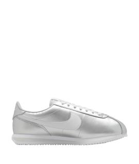 NIKE Кроссовки