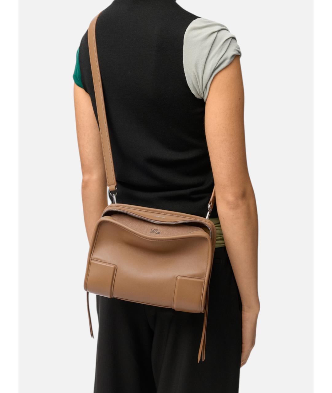 LOEWE Бежевая кожаная сумка тоут, фото 4