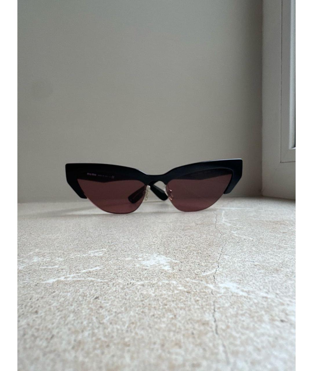 MIU MIU Черные пластиковые солнцезащитные очки, фото 6