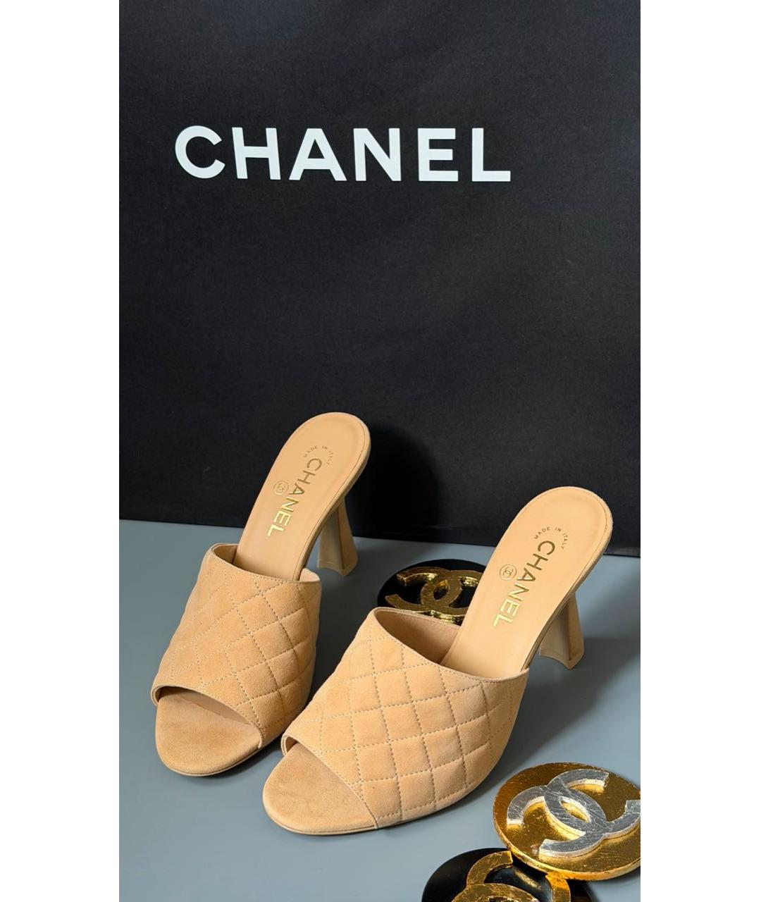 CHANEL Бежевые бархатные мюли, фото 2
