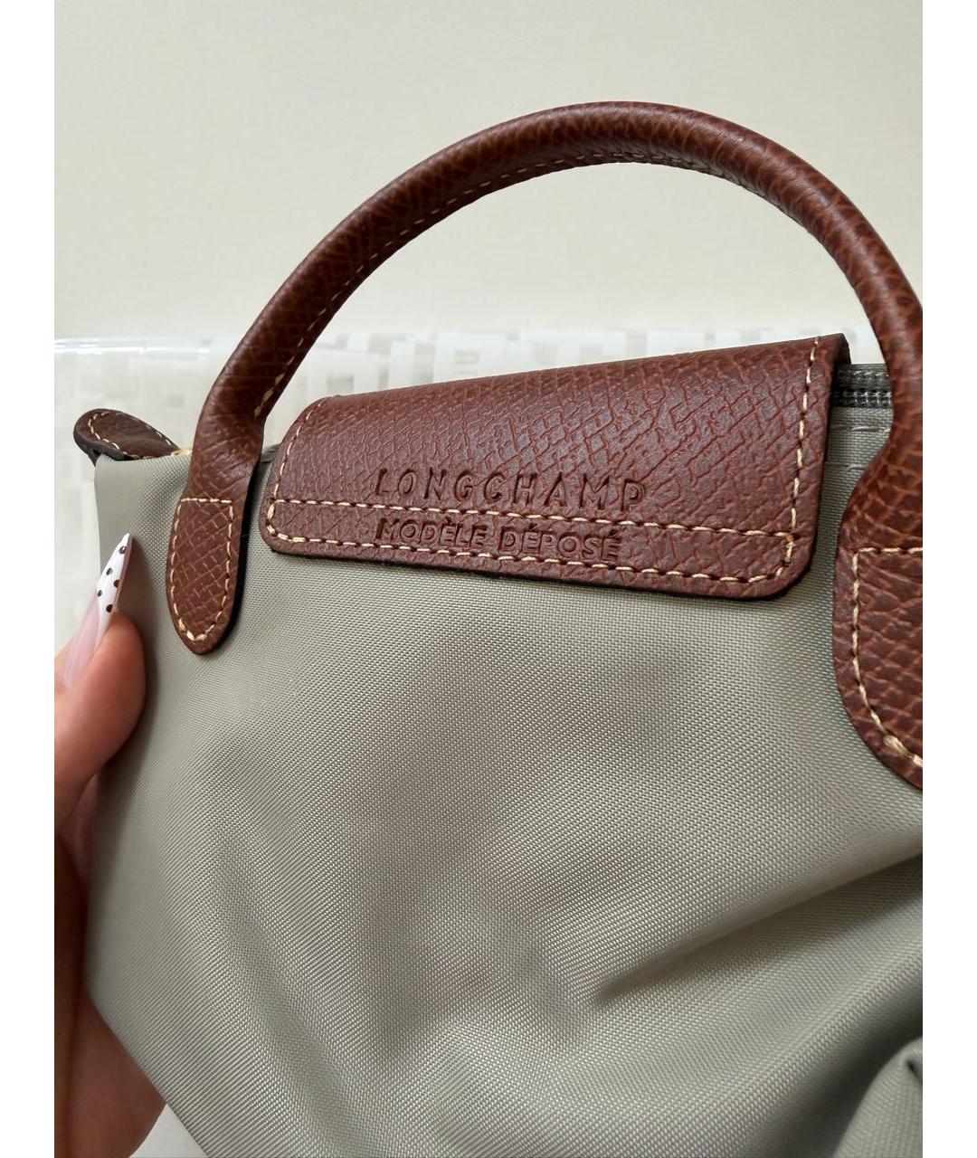 LONGCHAMP Серая синтетическая сумка с короткими ручками, фото 2