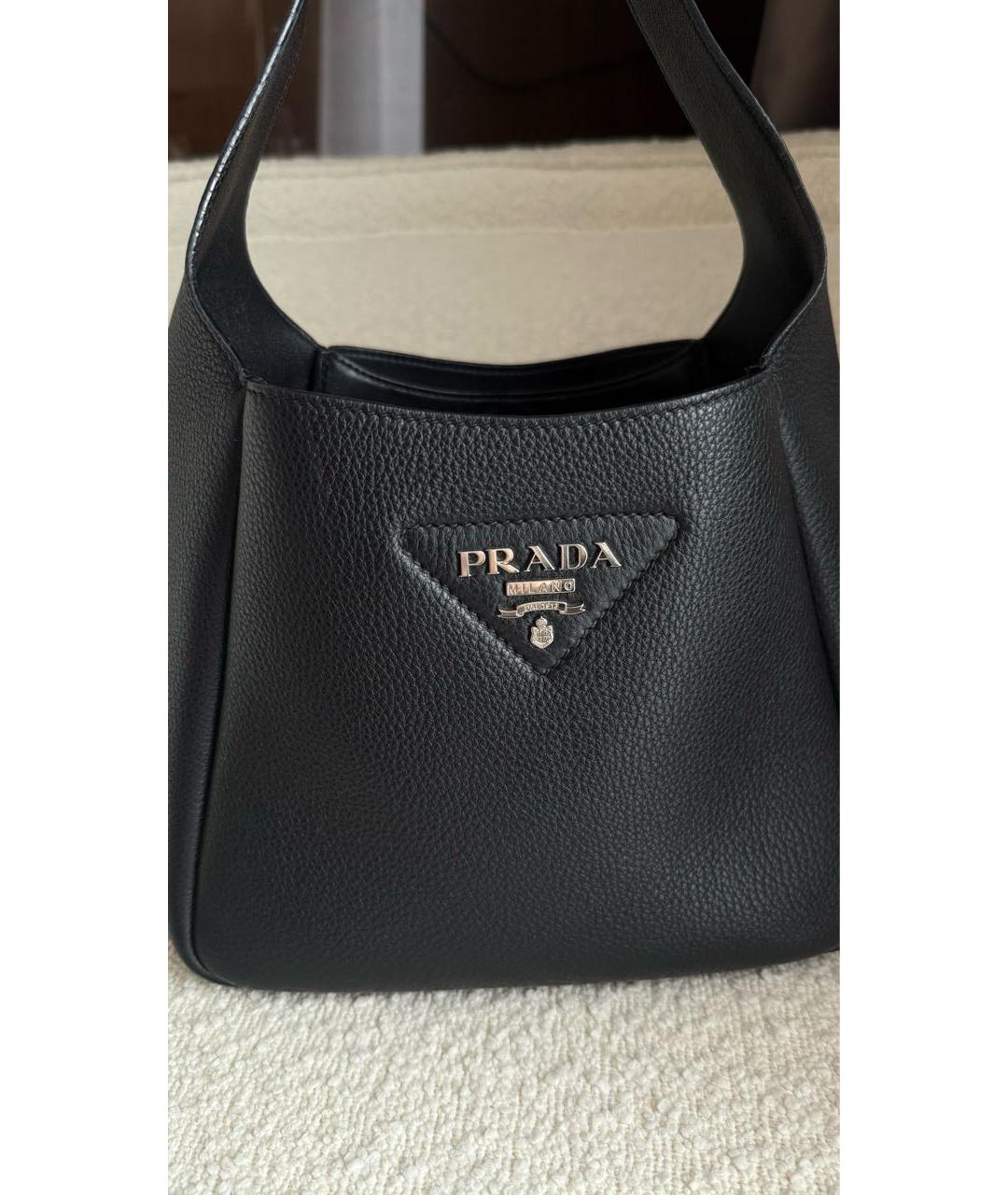 PRADA Черная кожаная сумка с короткими ручками, фото 4