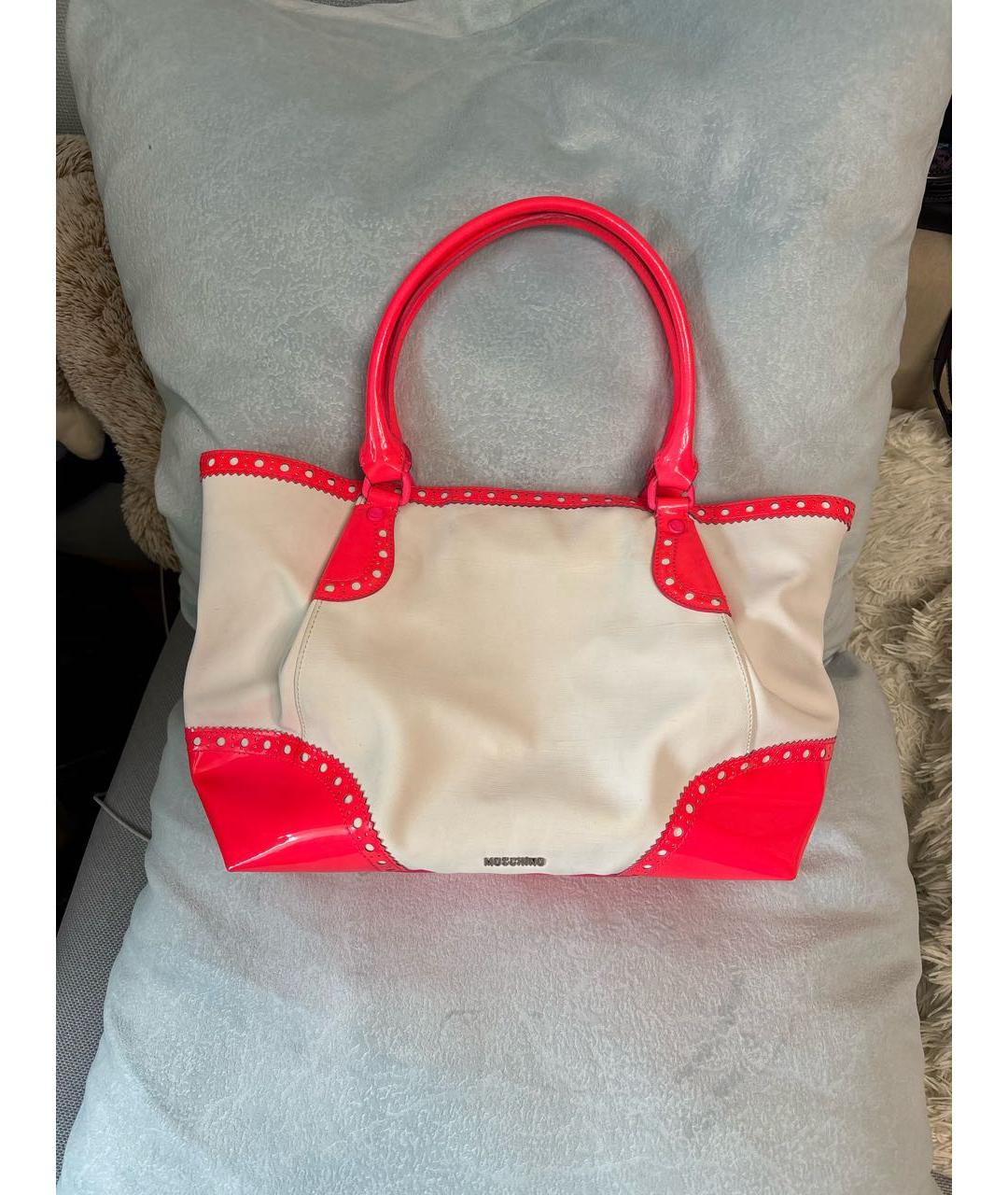 MOSCHINO Белая сумка тоут из лакированной кожи, фото 9