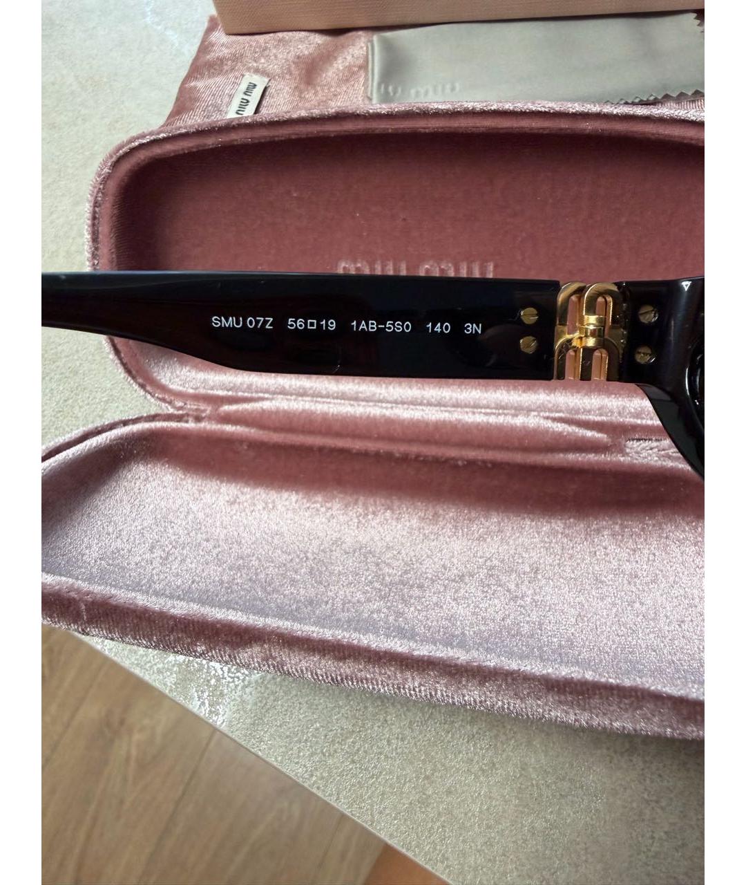 MIU MIU Черные пластиковые солнцезащитные очки, фото 3
