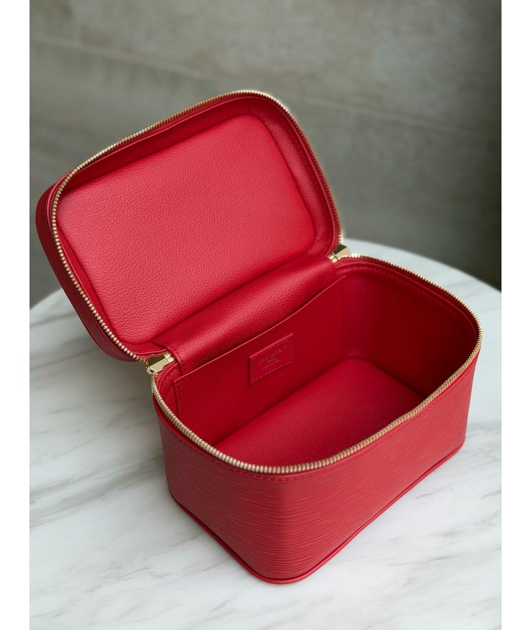 LOUIS VUITTON Красная кожаная косметичка, фото 4