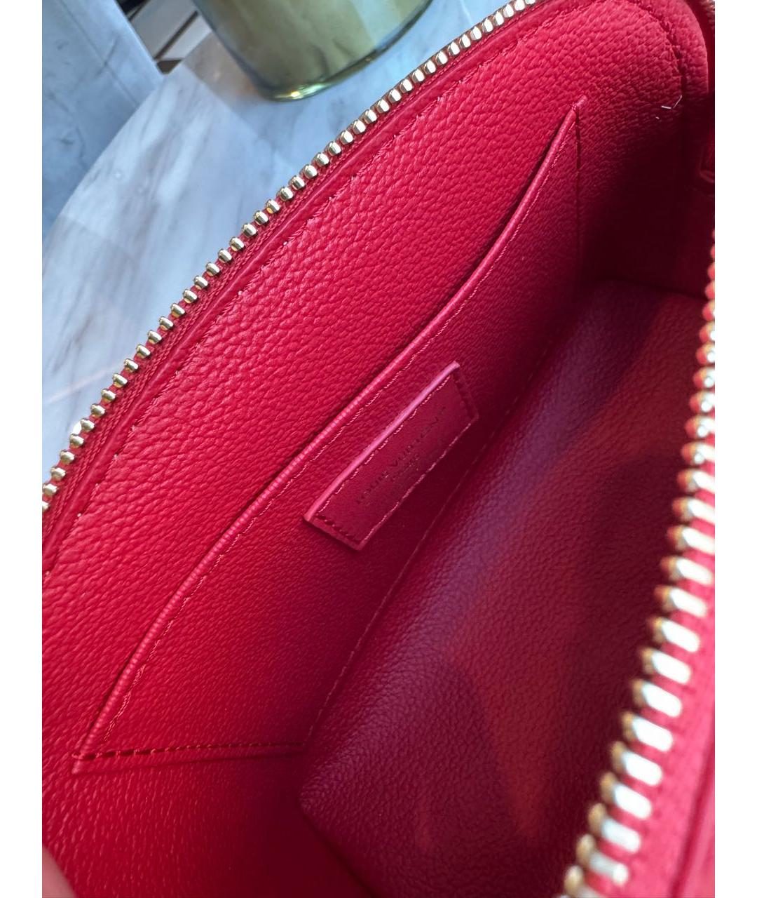 LOUIS VUITTON Красная кожаная косметичка, фото 4