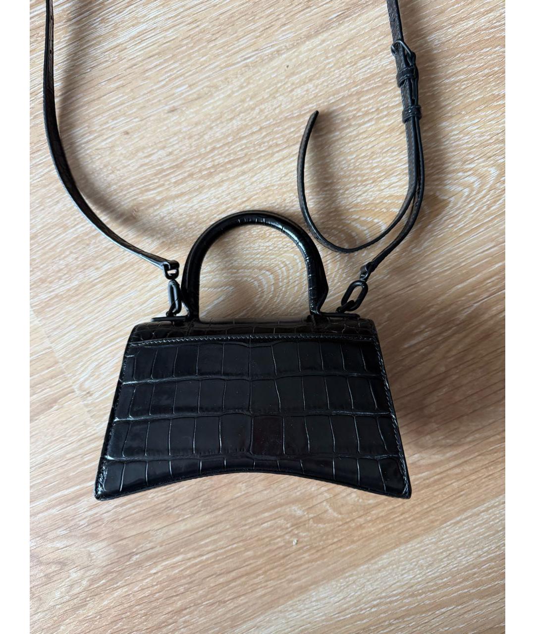 BALENCIAGA Черная сумка через плечо из лакированной кожи, фото 3