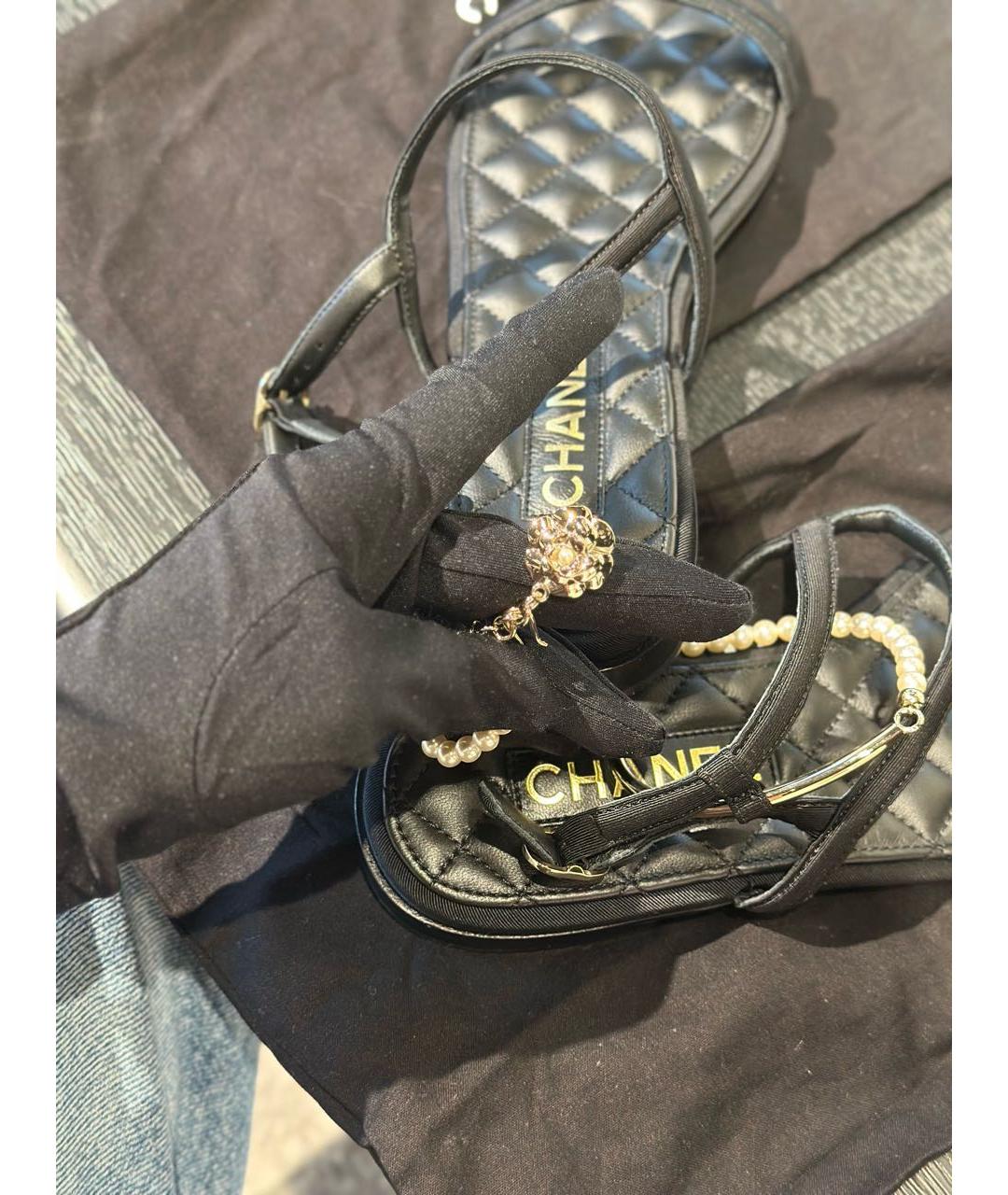 CHANEL Черные сандалии, фото 3