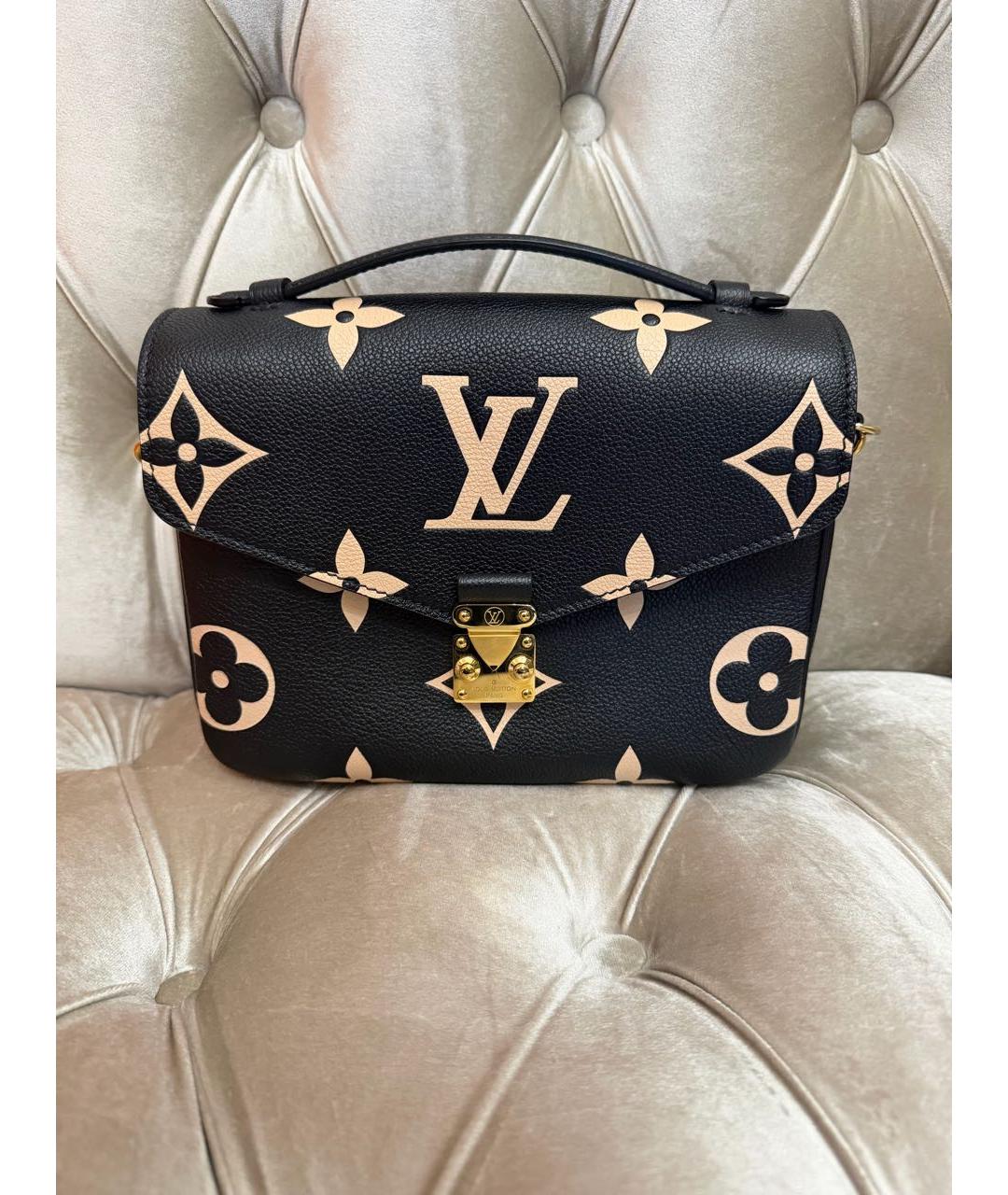 LOUIS VUITTON Черная кожаная сумка с короткими ручками, фото 9