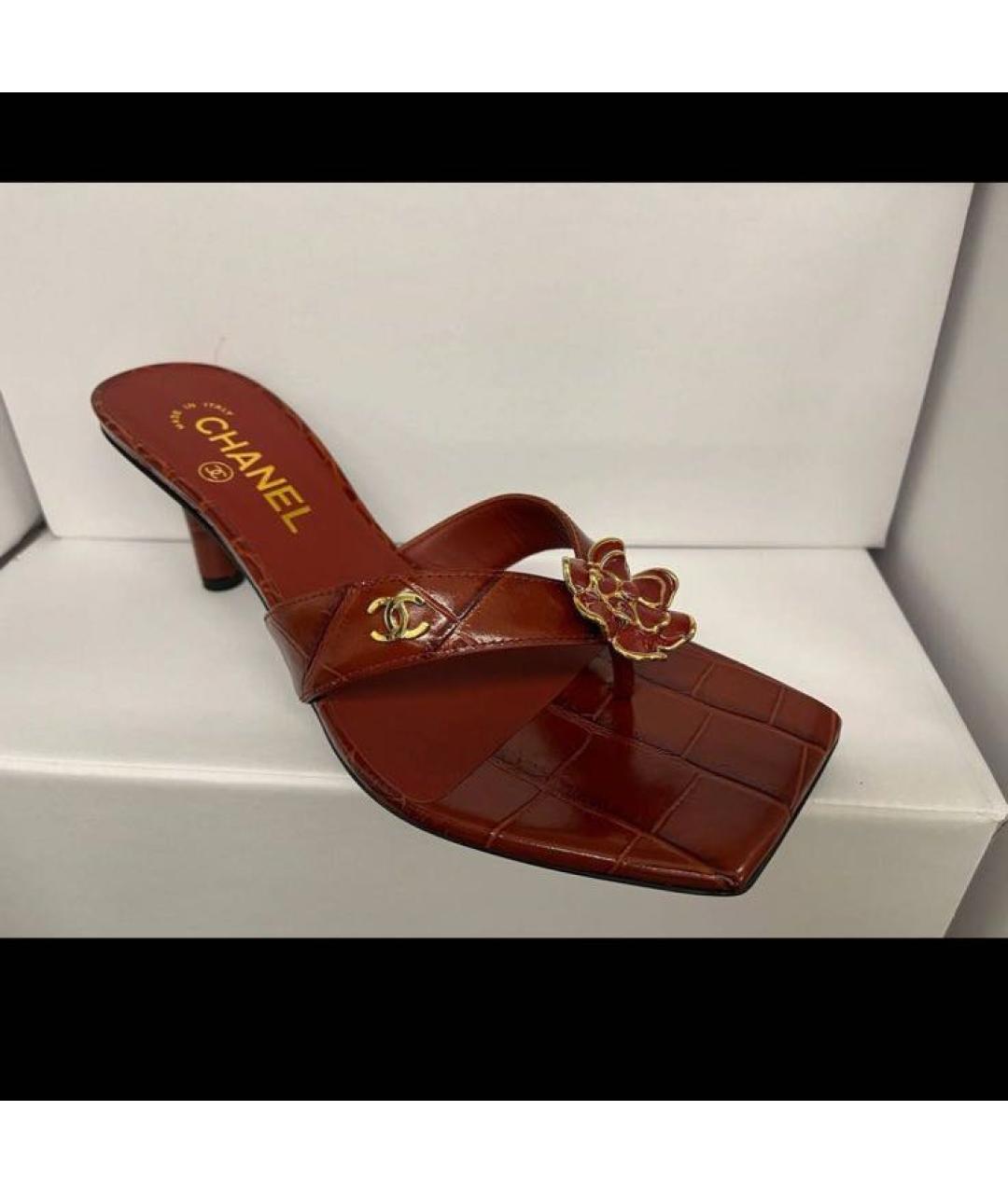 CHANEL Красные кожаные мюли, фото 3