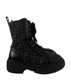 FENDI Ботинки