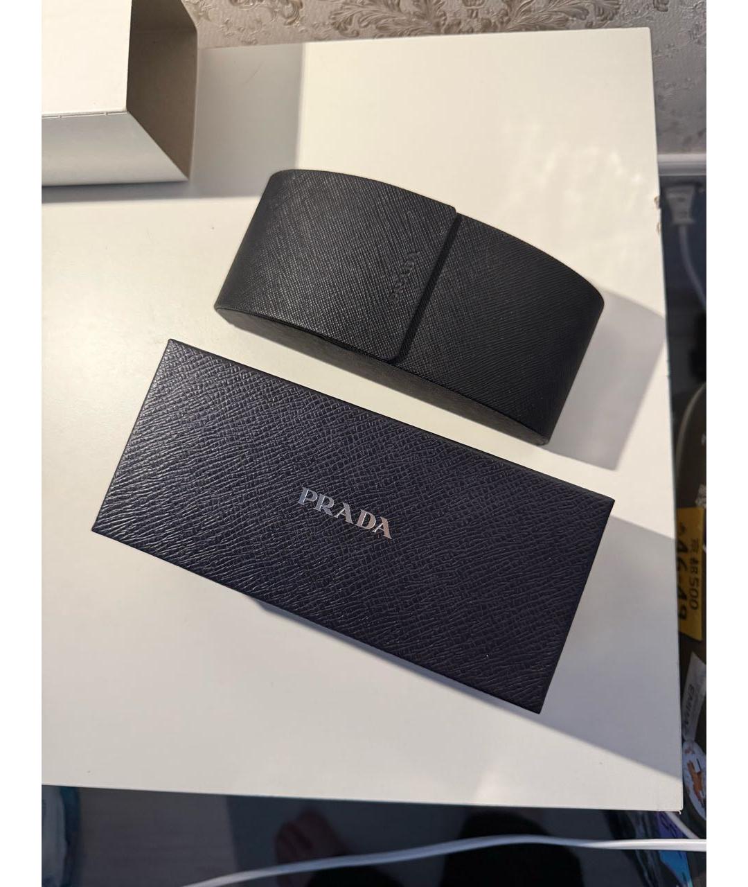 PRADA Черные пластиковые солнцезащитные очки, фото 5