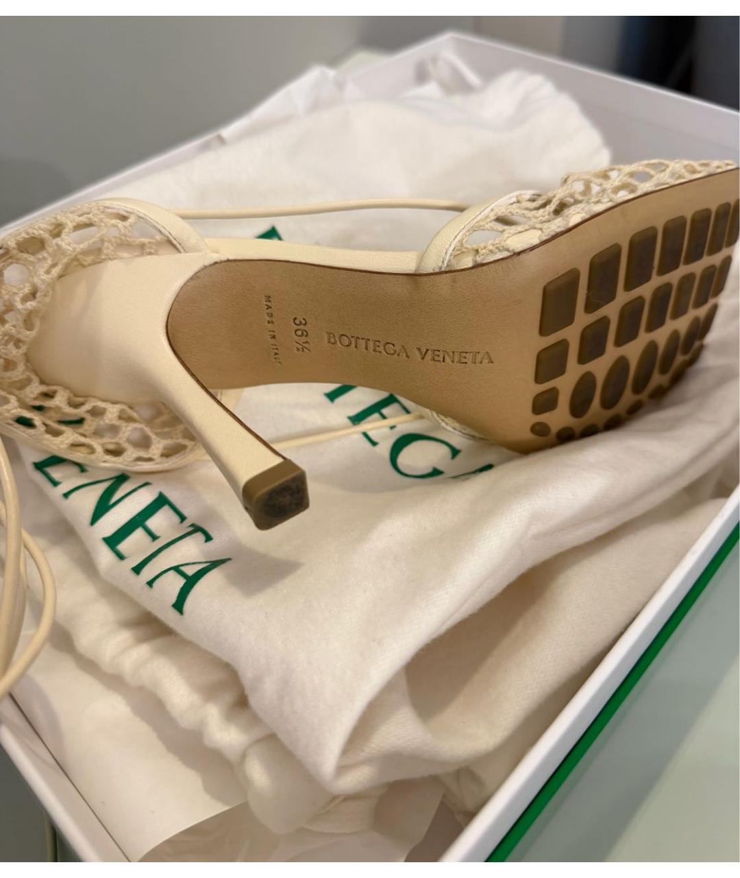 BOTTEGA VENETA Белые текстильные босоножки, фото 5