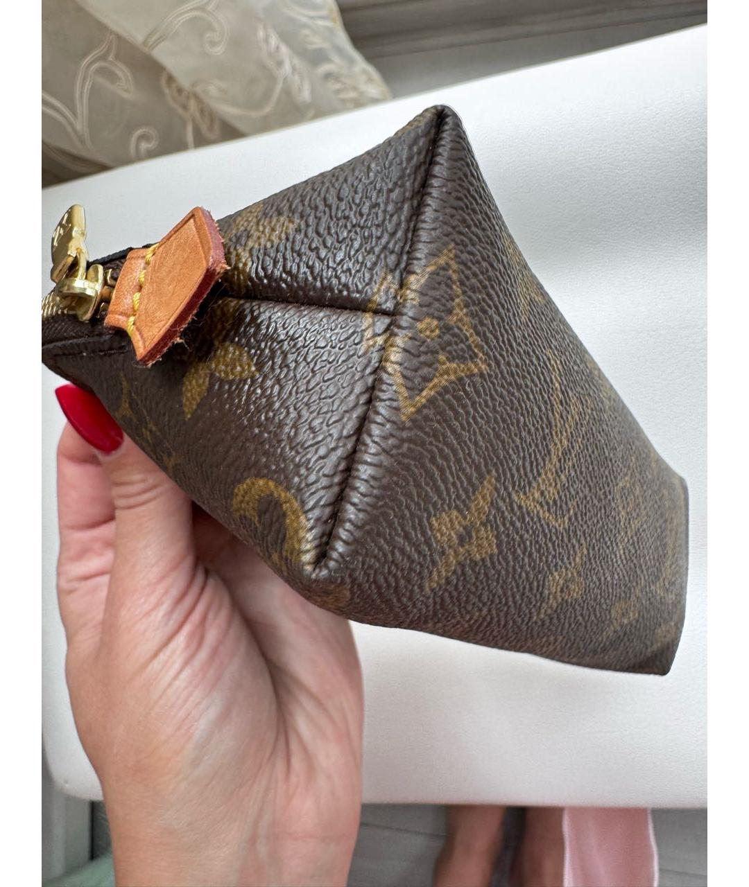 LOUIS VUITTON Коричневая косметичка, фото 4