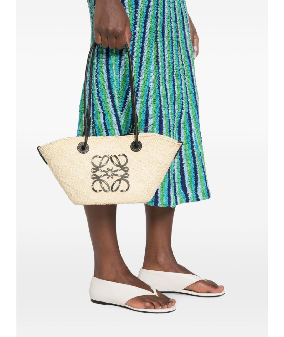 LOEWE Бежевая плетеная пляжная сумка, фото 3