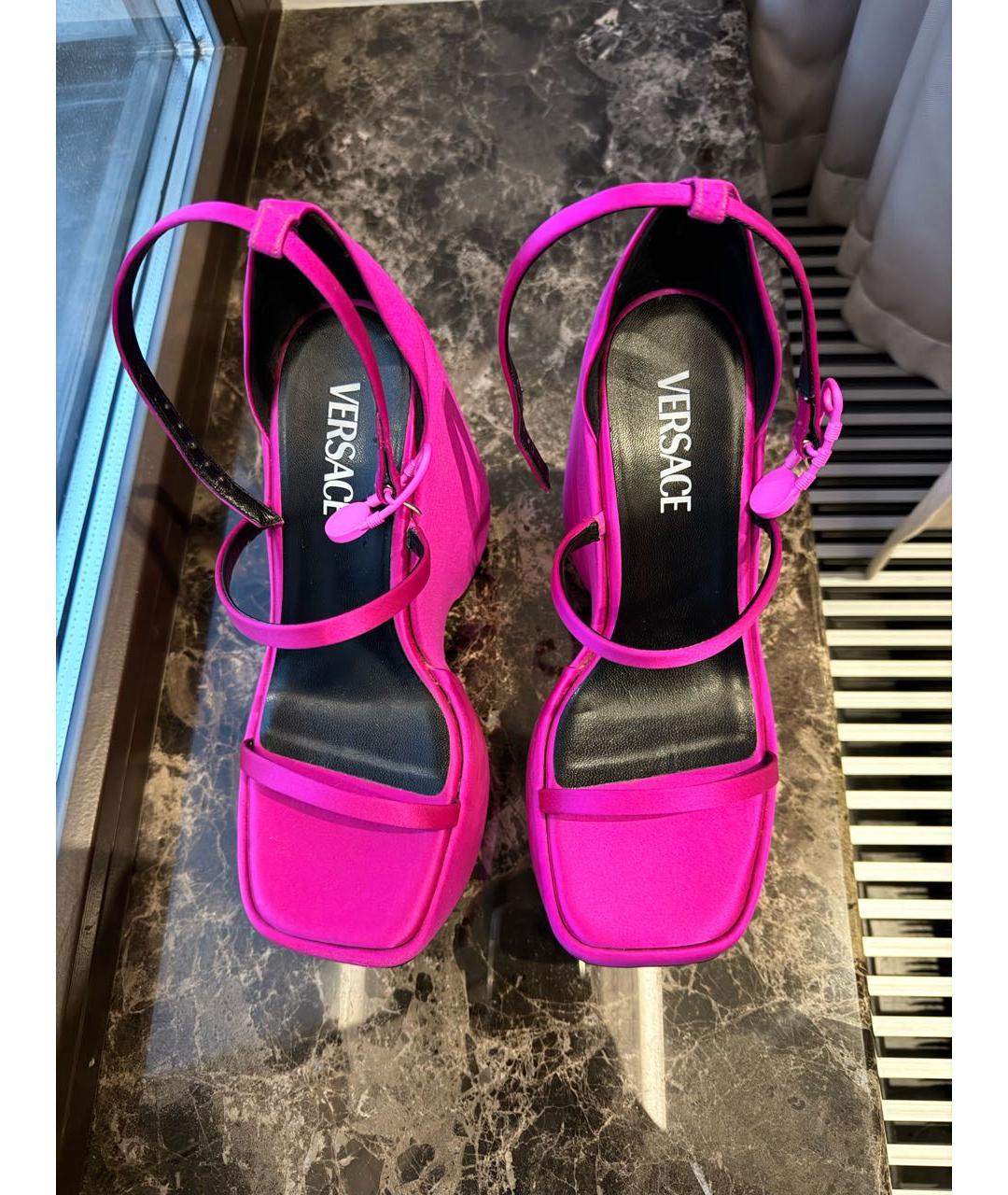 VERSACE Фуксия текстильные босоножки, фото 2