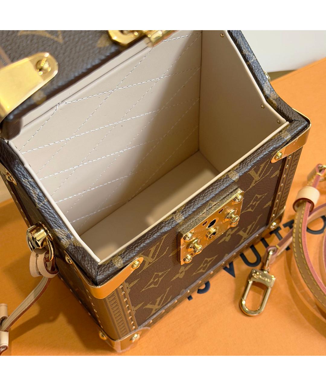 LOUIS VUITTON Коричневая сумка через плечо, фото 6