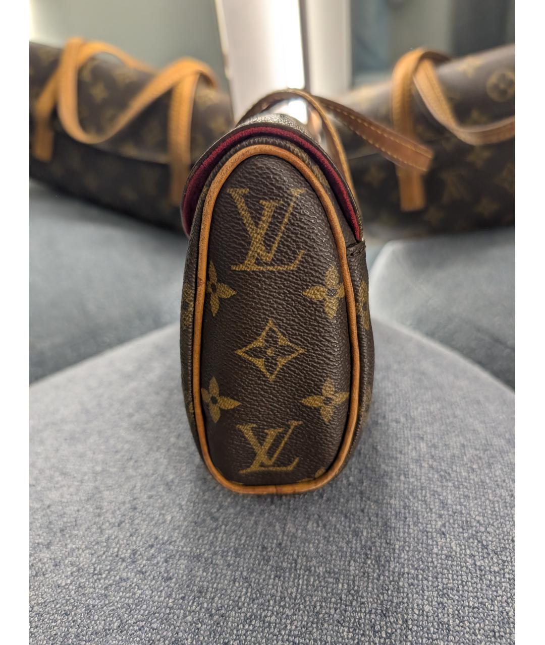 LOUIS VUITTON Коричневая кожаная сумка с короткими ручками, фото 4