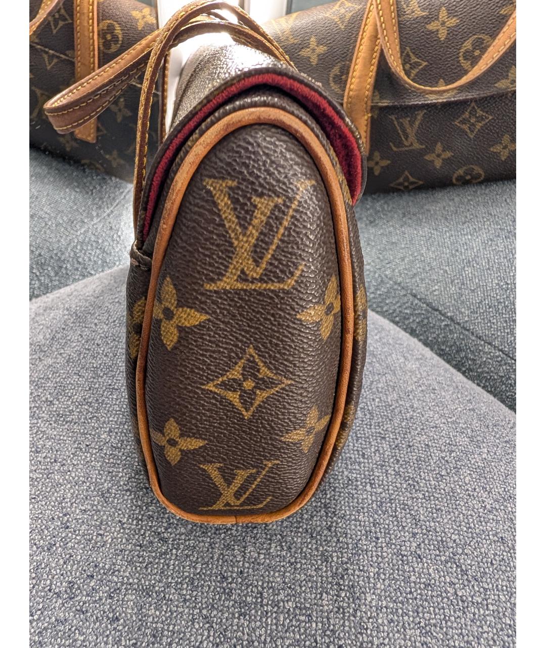 LOUIS VUITTON Коричневая кожаная сумка с короткими ручками, фото 3