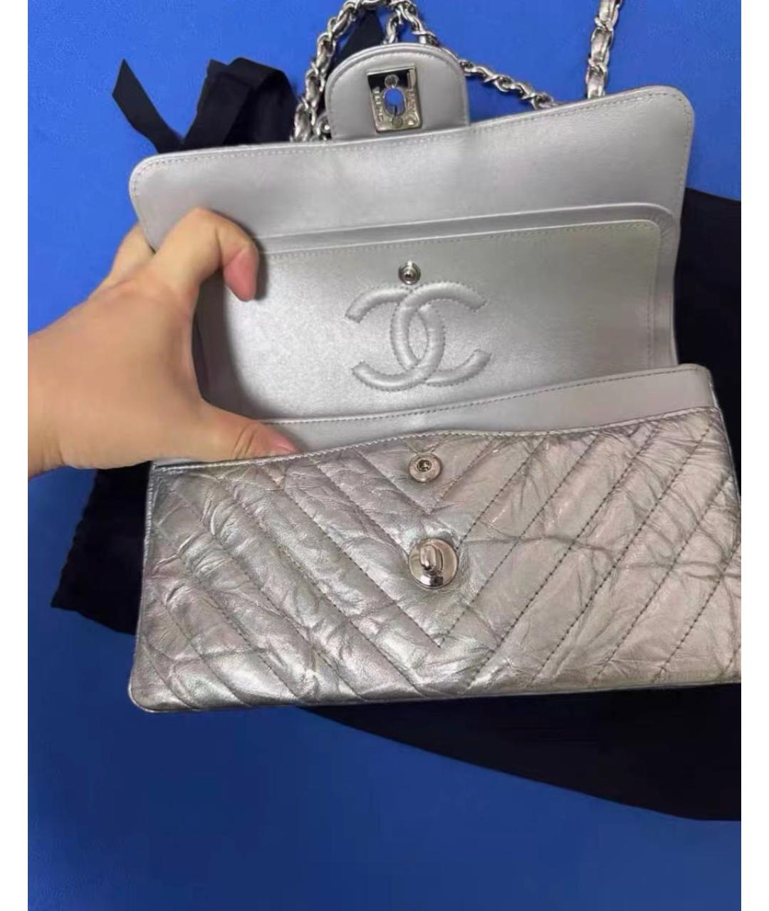 CHANEL Серебряная кожаная сумка через плечо, фото 5