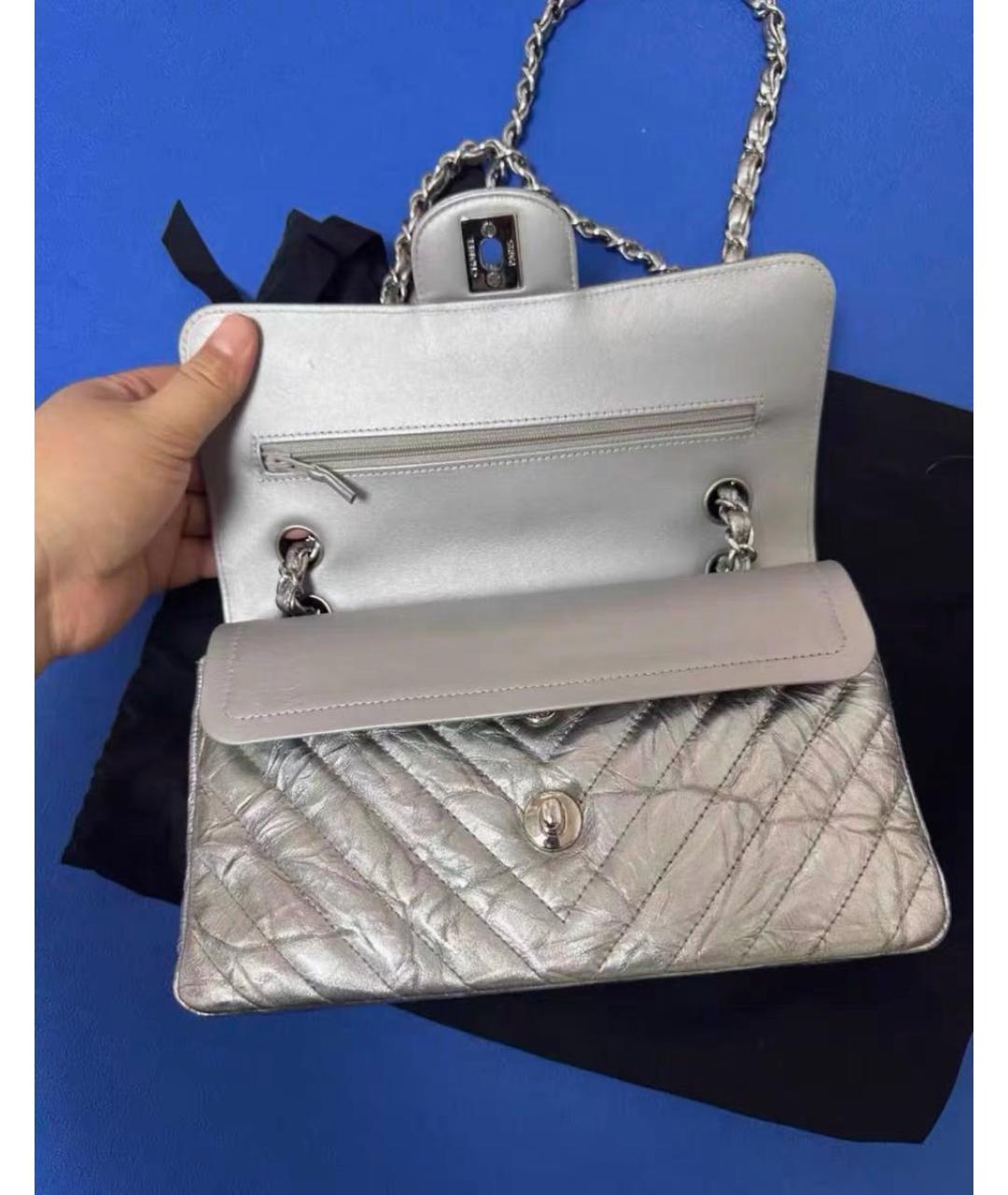 CHANEL Серебряная кожаная сумка через плечо, фото 4