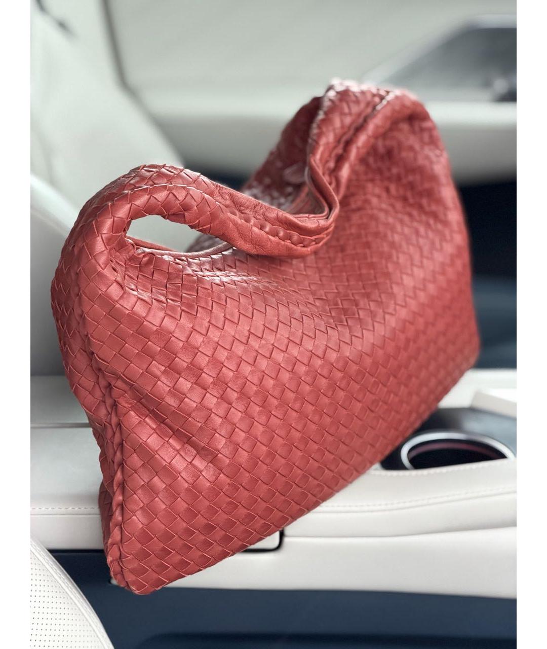 BOTTEGA VENETA Коралловая кожаная сумка с короткими ручками, фото 7