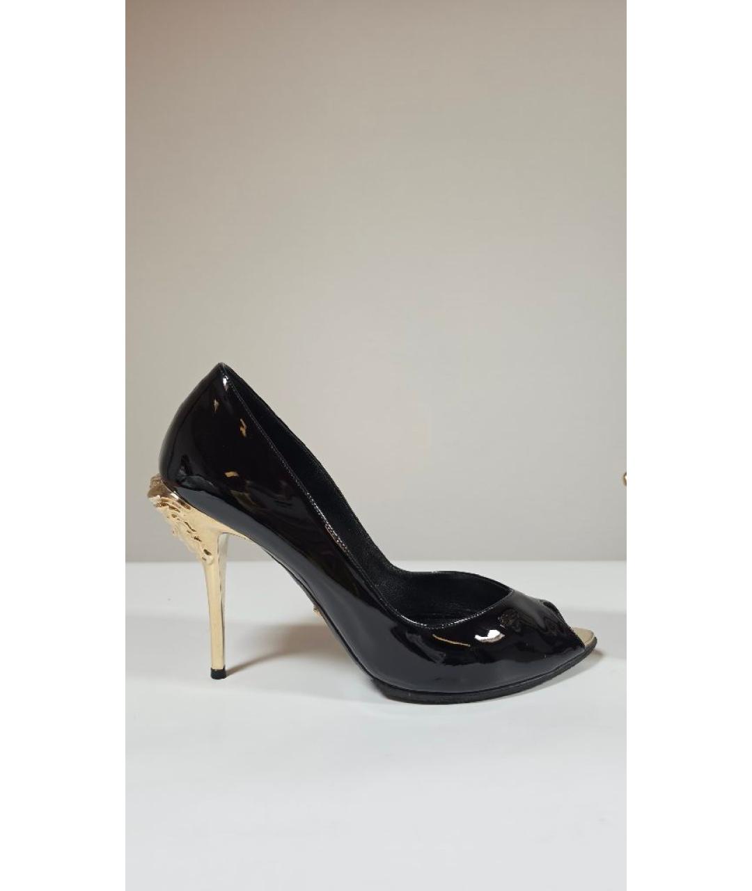 VERSACE Черные туфли из лакированной кожи, фото 10