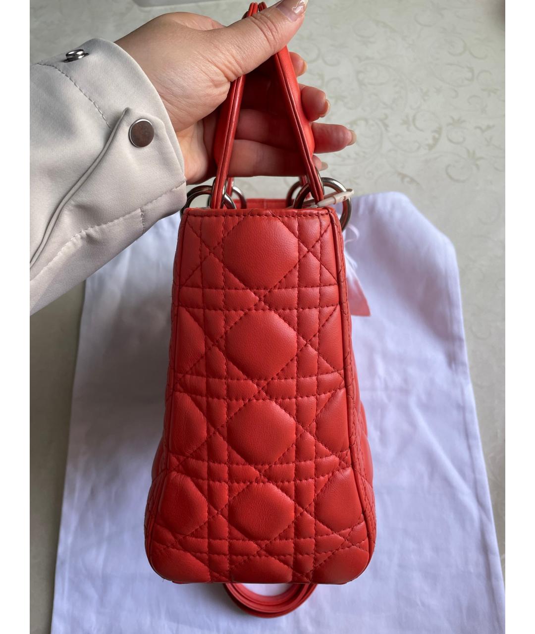 CHRISTIAN DIOR Красная кожаная сумка с короткими ручками, фото 5