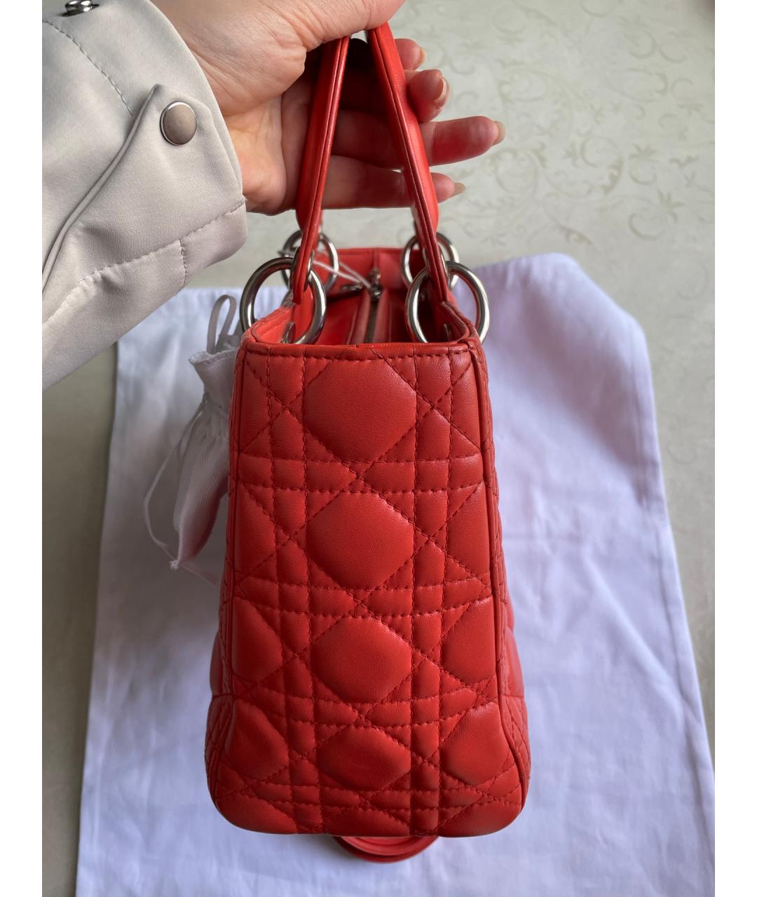 CHRISTIAN DIOR Красная кожаная сумка с короткими ручками, фото 4