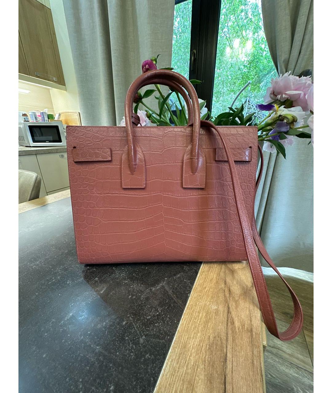 SAINT LAURENT Коралловая кожаная сумка с короткими ручками, фото 3