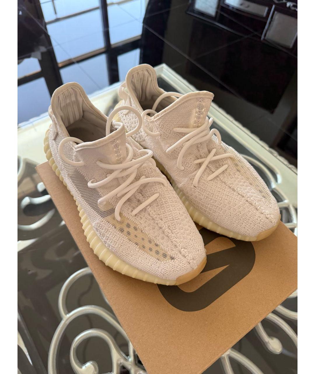 ADIDAS YEEZY Белые текстильные низкие кроссовки / кеды, фото 3