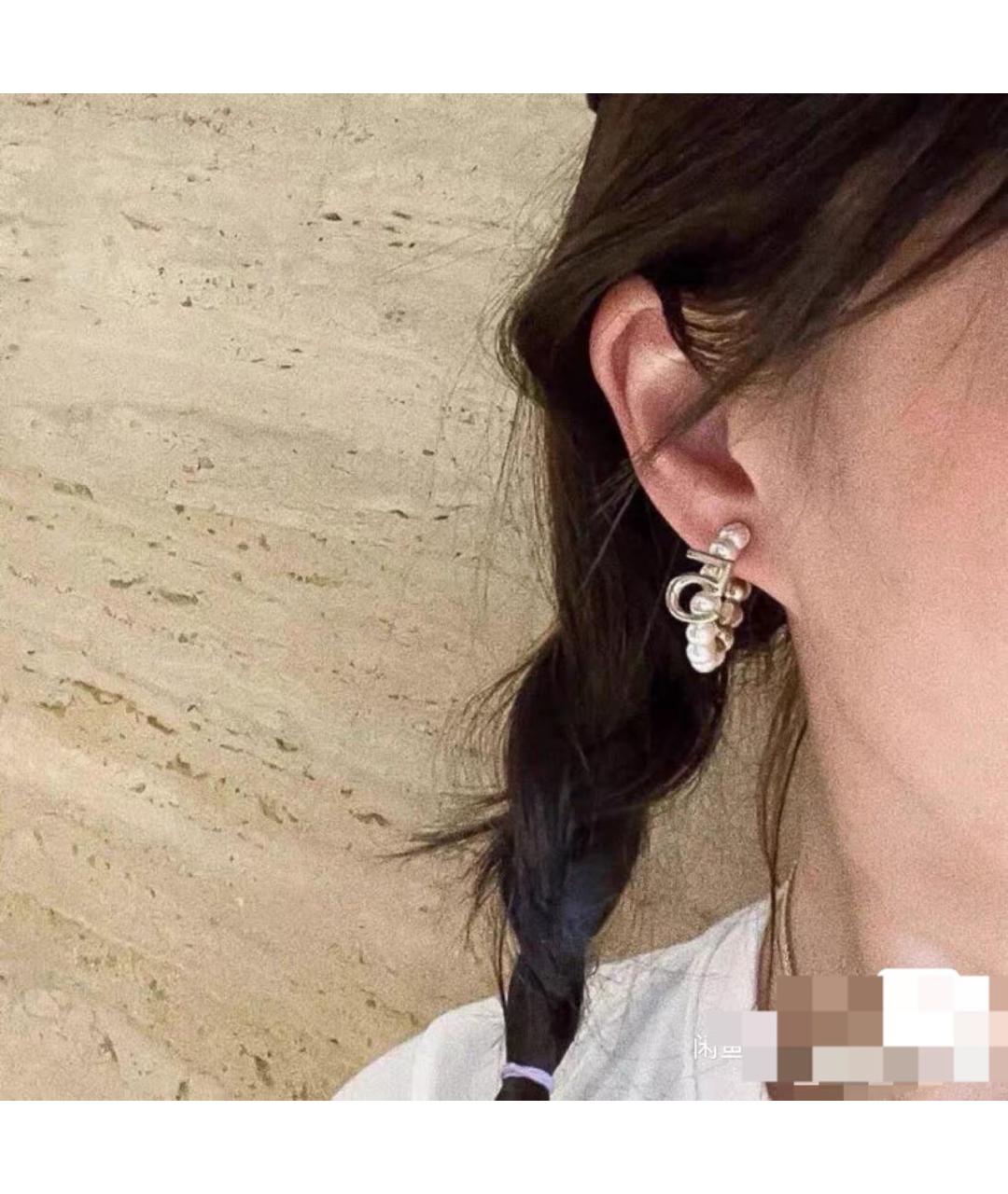 CHANEL Бежевые серьги, фото 4