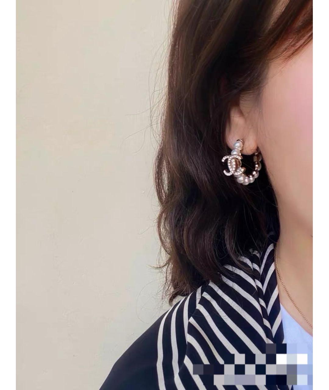 CHANEL Бежевые серьги, фото 3
